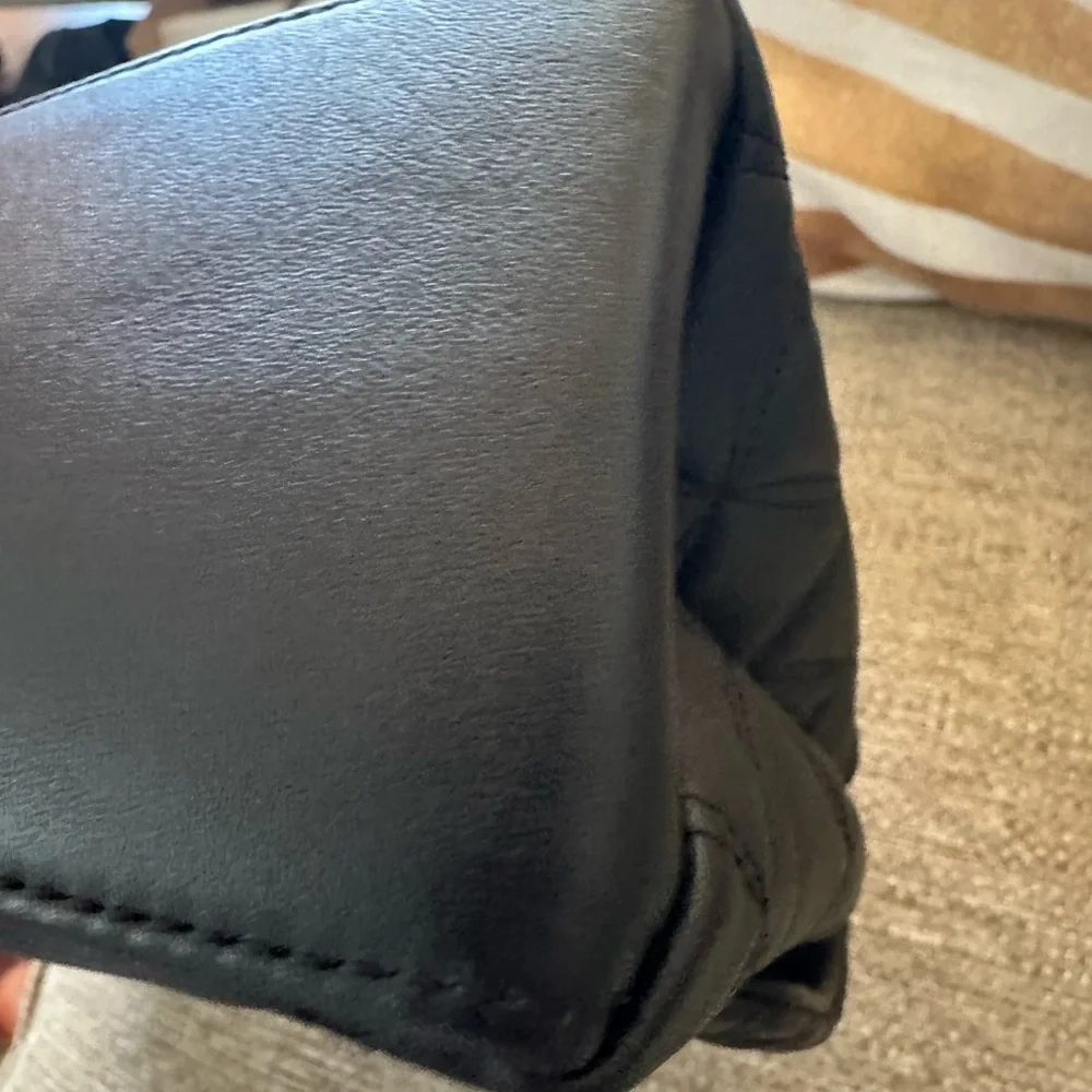 Kate Spade Diamond Black Quilted Top Handle Satchel - Crossbody & Pearl Charm